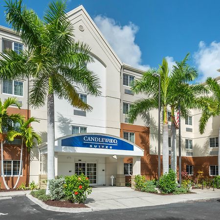 Candlewood Suites Fort Myers/Sanibel Gateway, An Ihg Hotel Esterno foto