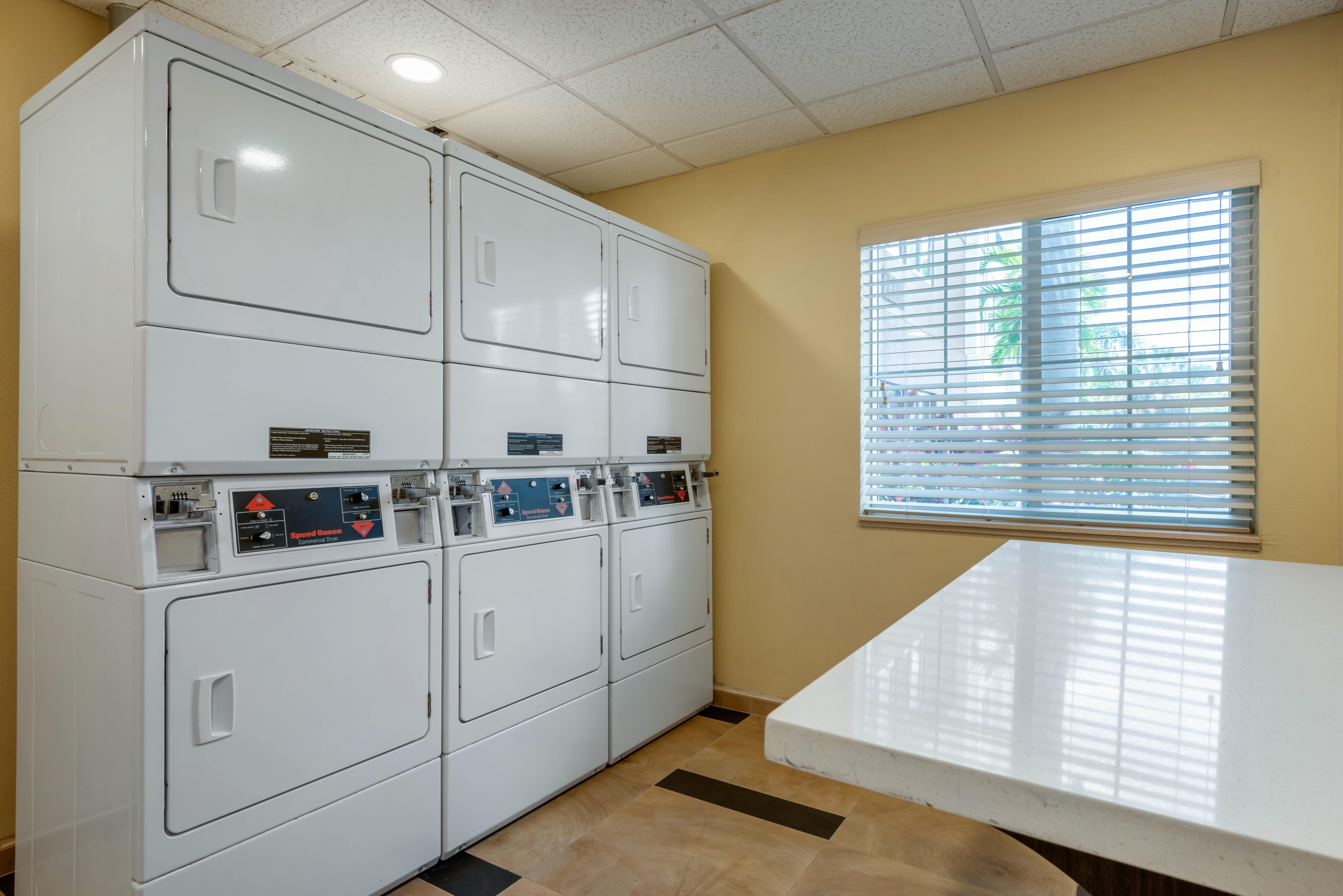 Candlewood Suites Fort Myers/Sanibel Gateway By Ihg Esterno foto